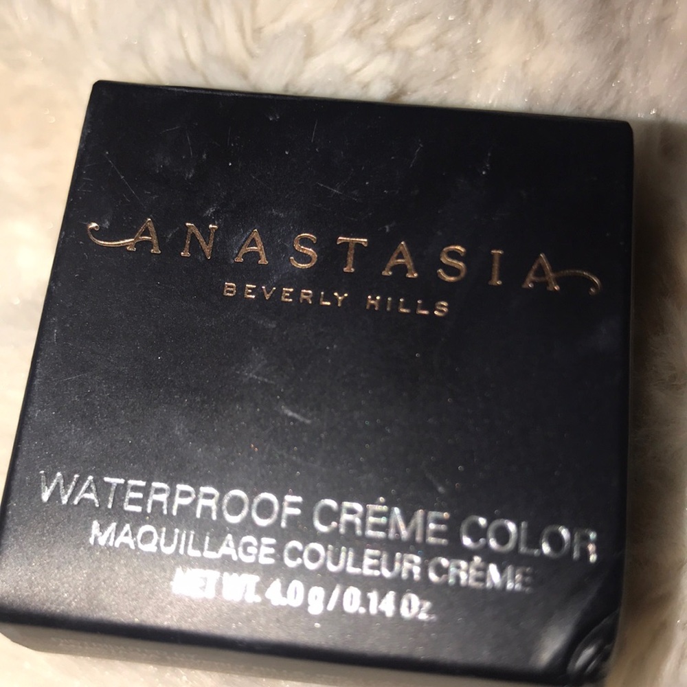 Anastasia dip brow in the shade sable